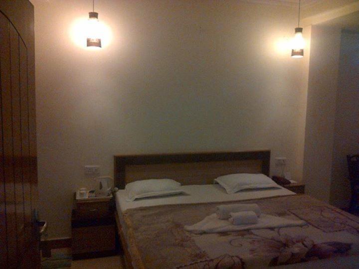 Hotel Ganesha Inn Tapovan Eksteriør billede